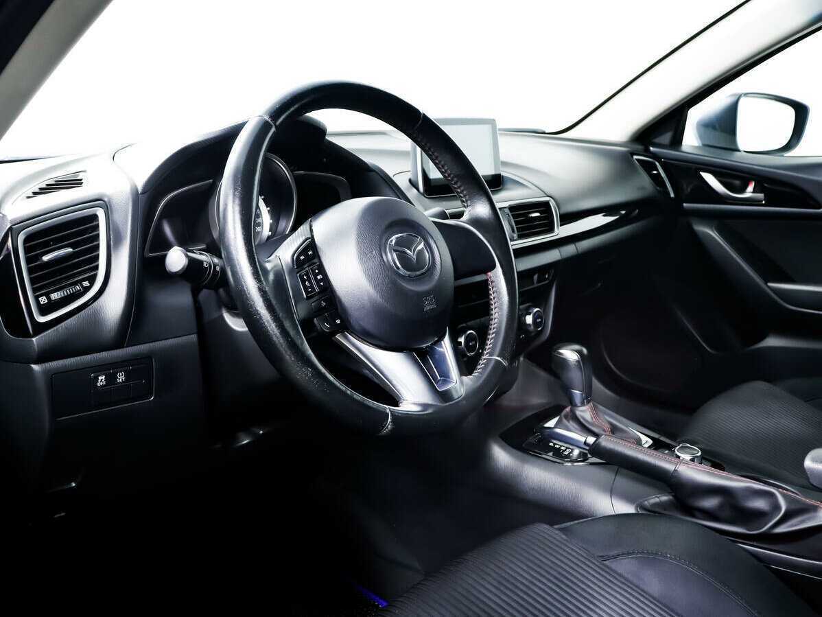 Купить Mazda 3 с пробегом. Фото: #10