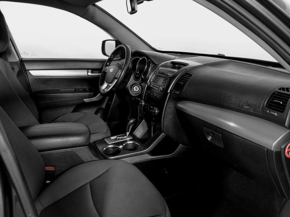 Купить Kia Sorento с пробегом. Фото: #8