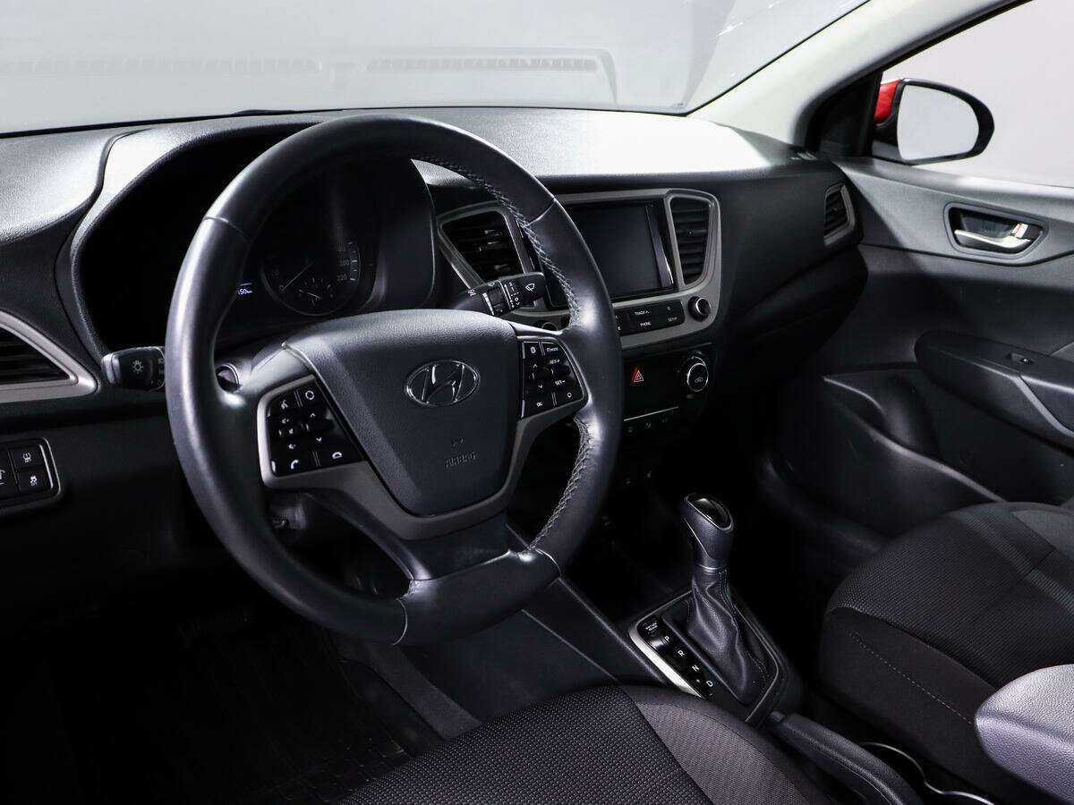 Купить Hyundai Solaris с пробегом. Фото: #11