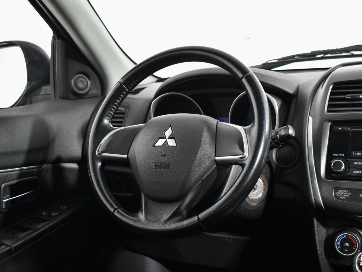Купить Mitsubishi ASX с пробегом. Фото: #13