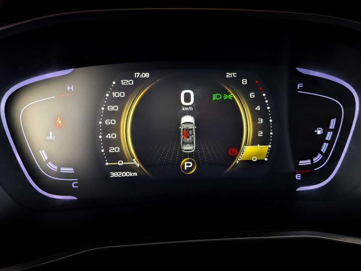 Купить Geely Coolray с пробегом. Фото: #10