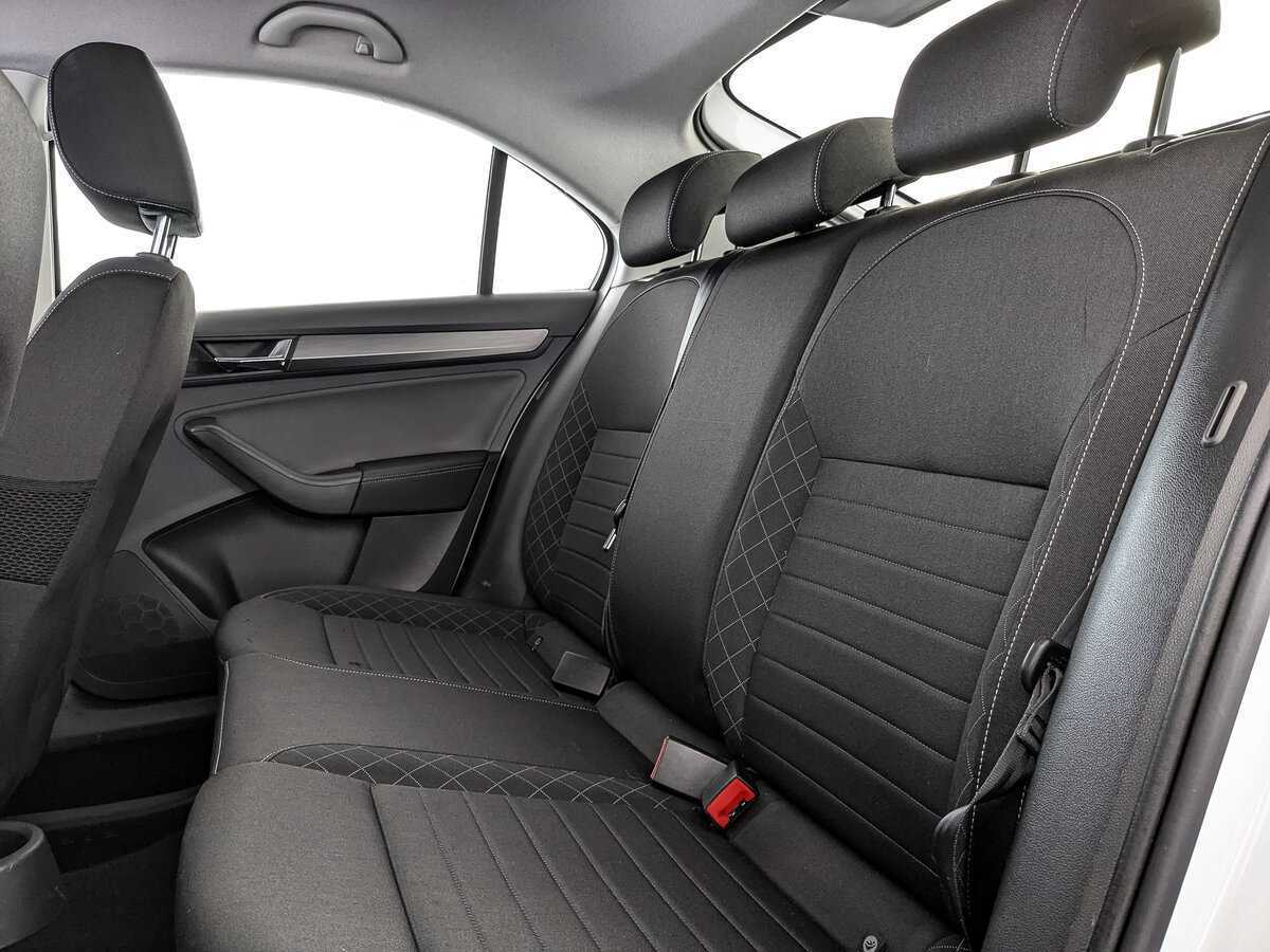 Купить Skoda Rapid с пробегом. Фото: #13