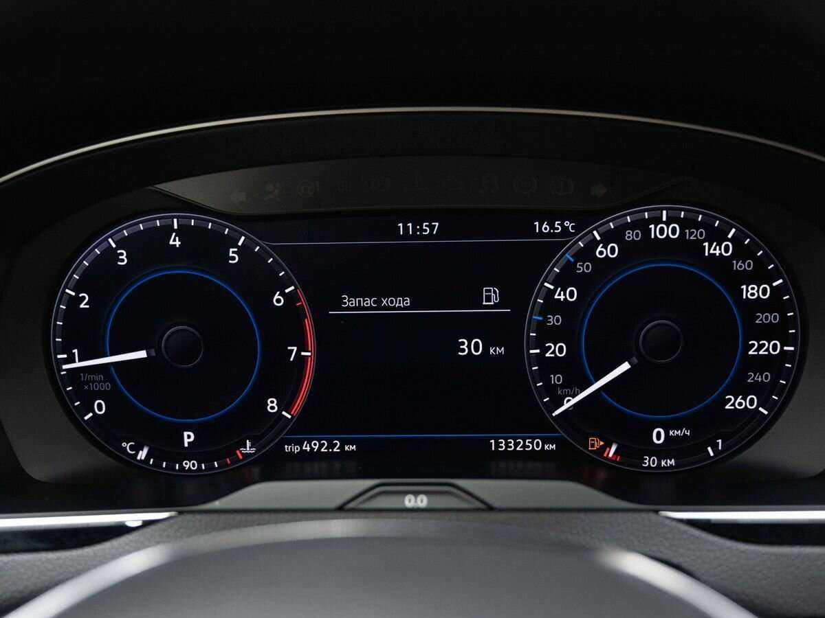 Купить Volkswagen Passat с пробегом. Фото: #15