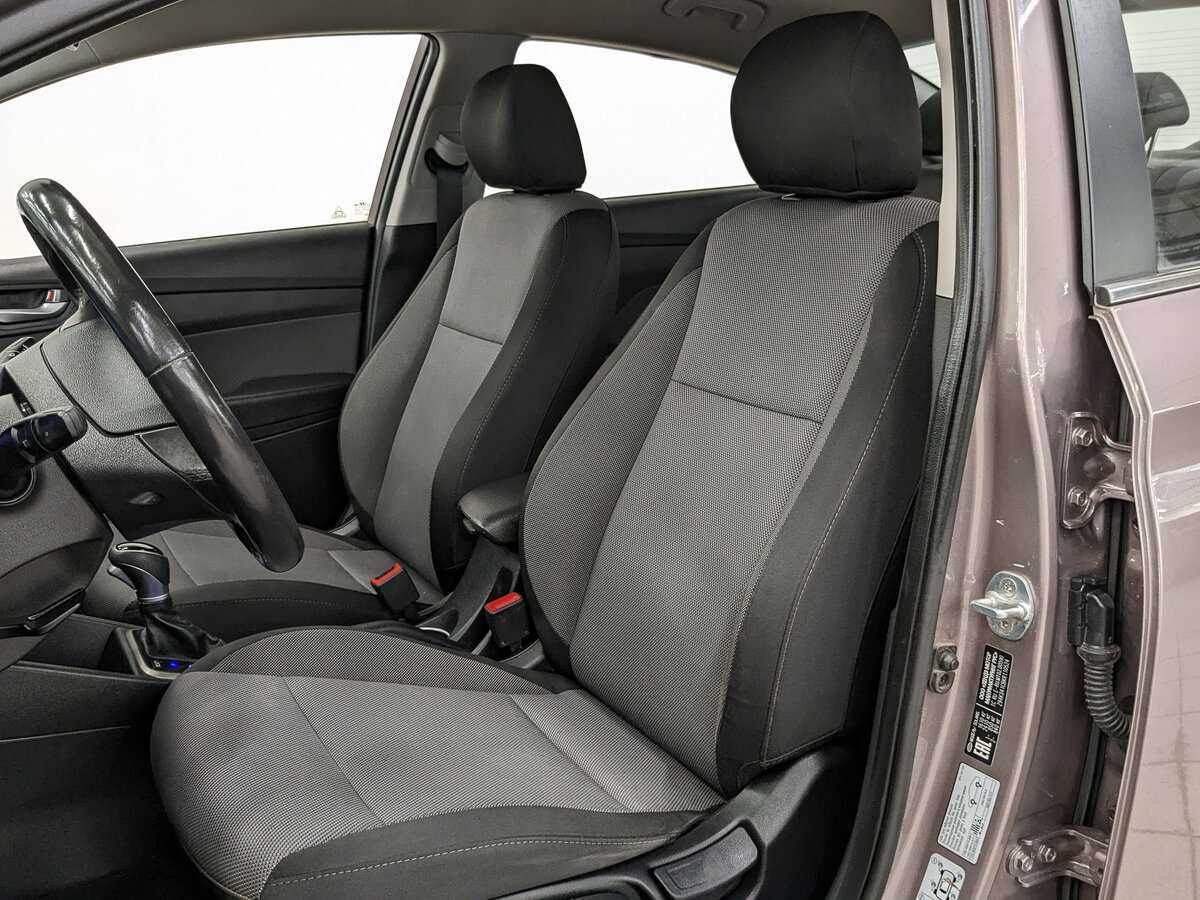 Купить Hyundai Solaris с пробегом. Фото: #15