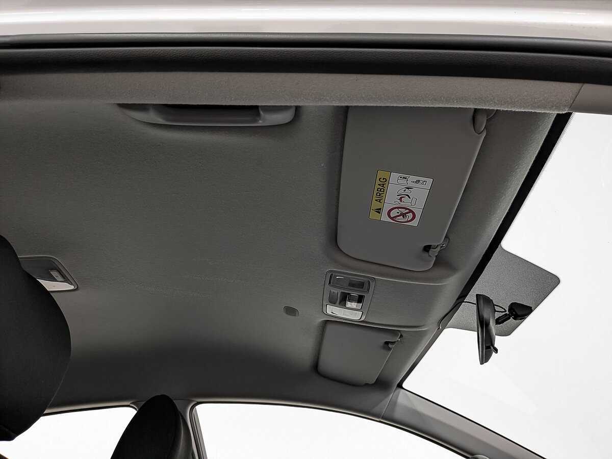 Купить Hyundai Solaris с пробегом. Фото: #20