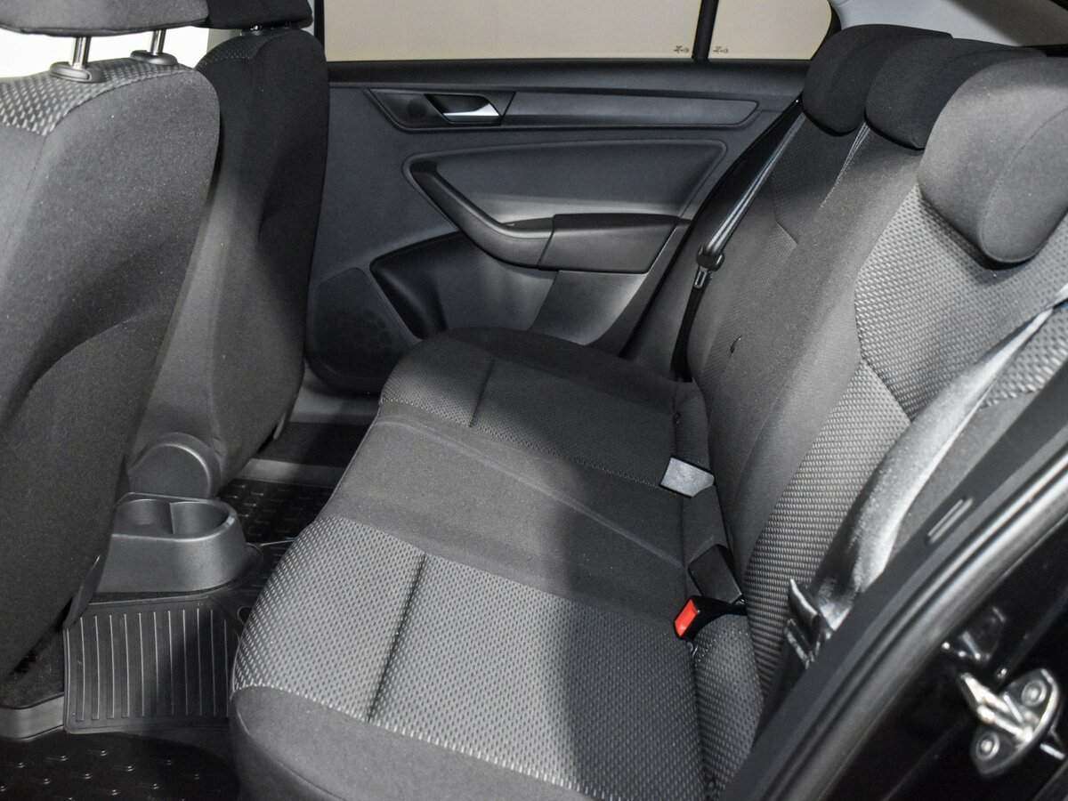 Купить Volkswagen Polo с пробегом. Фото: #9