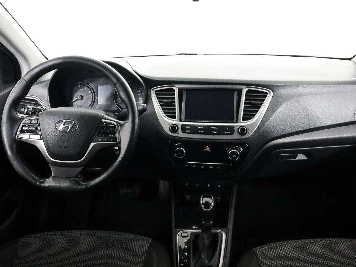 Купить Hyundai Solaris с пробегом. Фото: #10