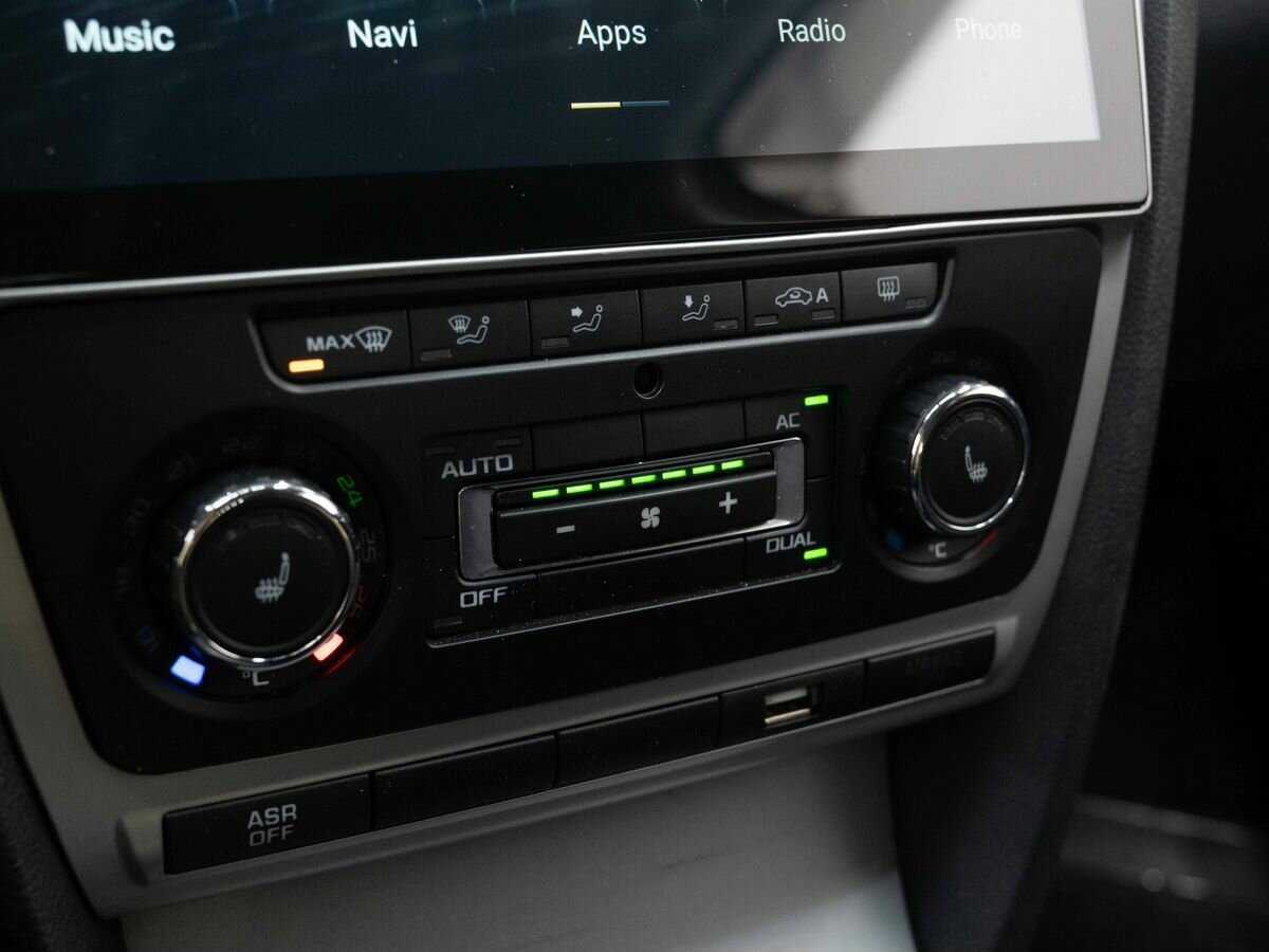 Купить Skoda Octavia с пробегом. Фото: #17