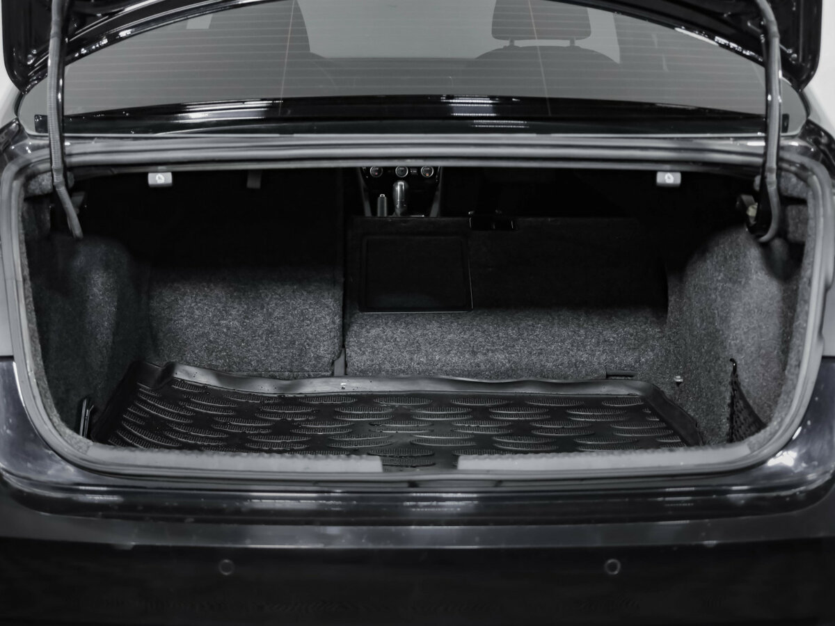 Купить Volkswagen Jetta с пробегом. Фото: #30