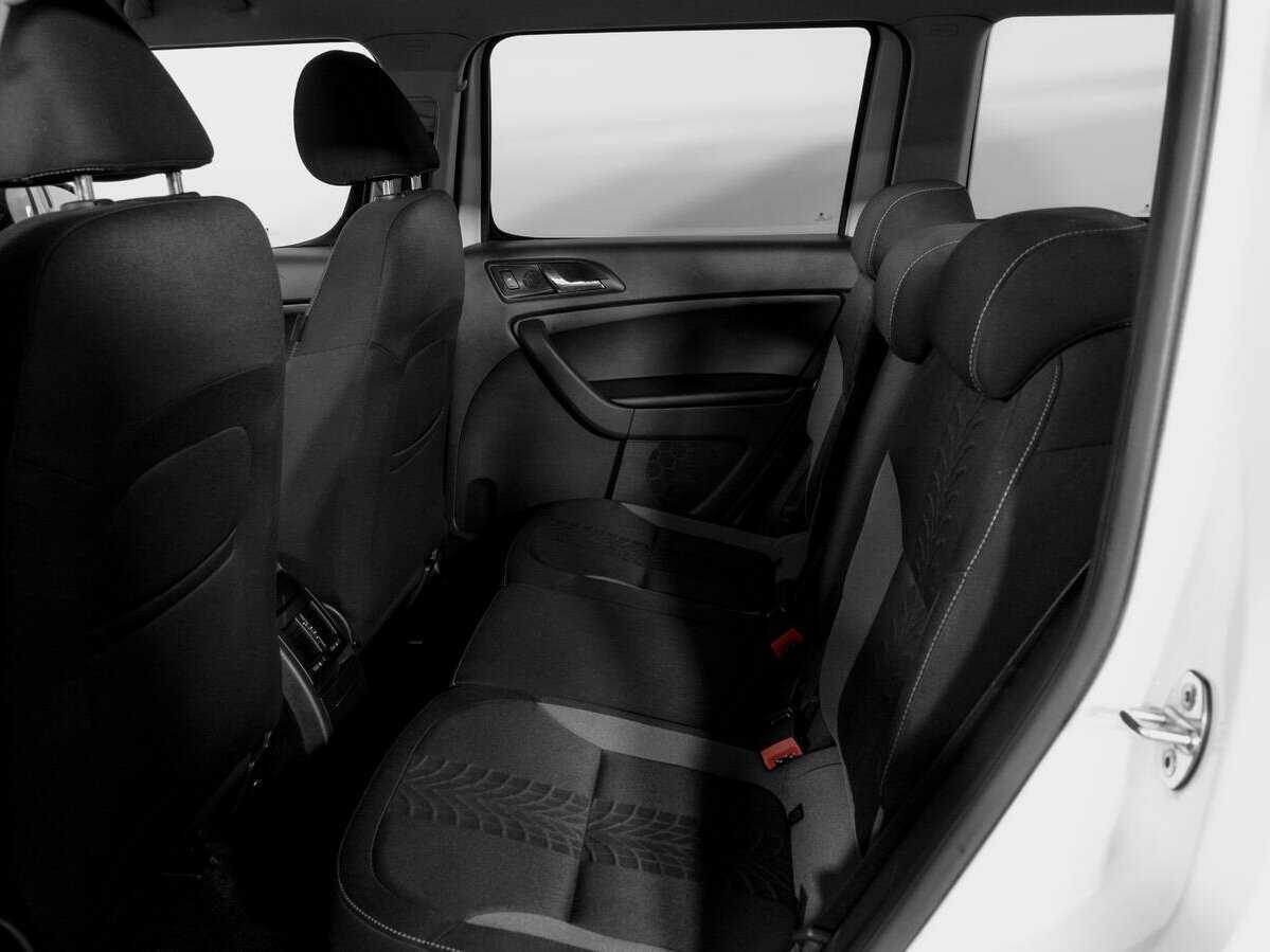 Купить Skoda Yeti с пробегом. Фото: #9