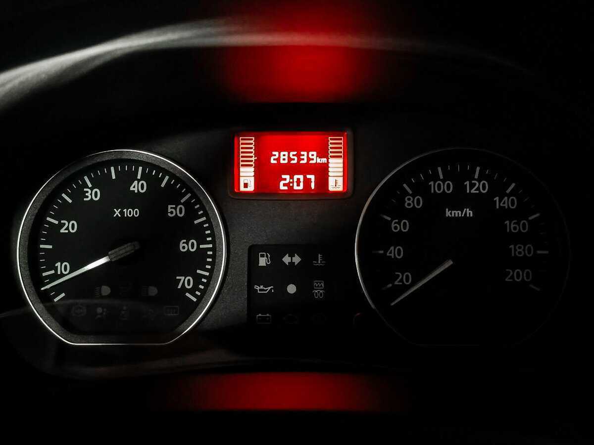 Купить Nissan Almera с пробегом. Фото: #12