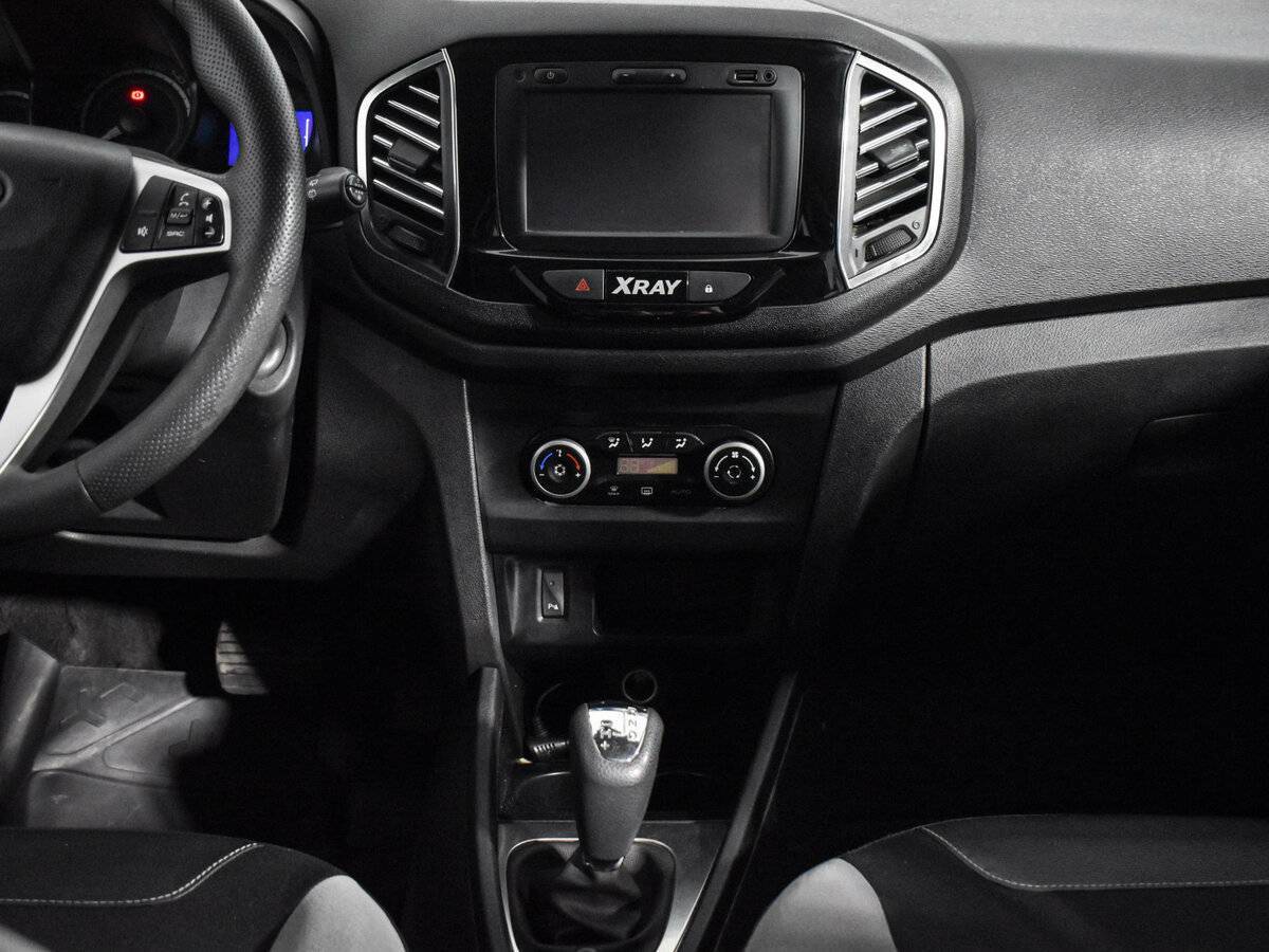 Купить Lada (ВАЗ) XRAY с пробегом. Фото: #12