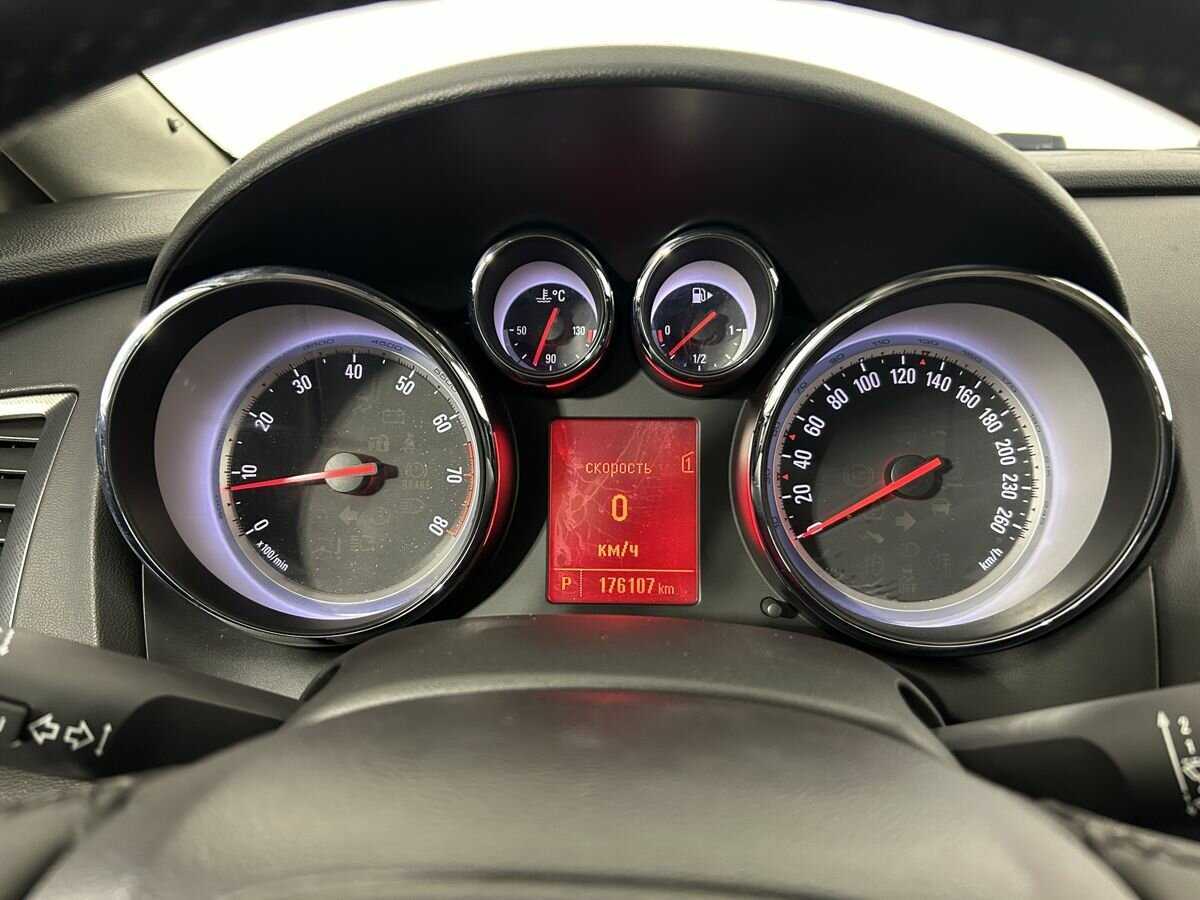 Купить Opel Astra с пробегом. Фото: #10