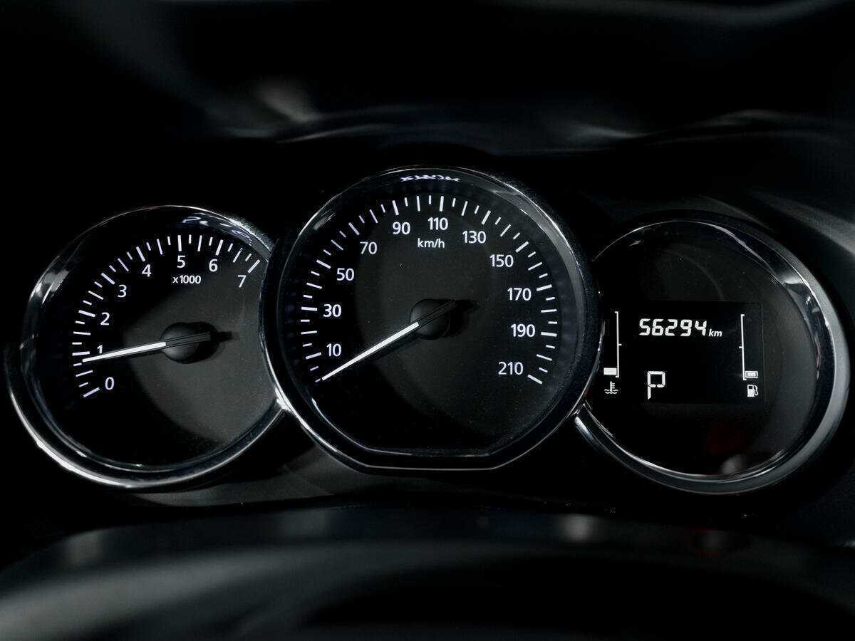 Купить Nissan Terrano с пробегом. Фото: #10