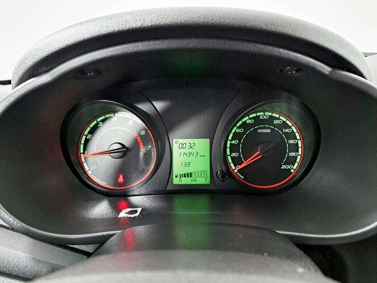 Купить Lada (ВАЗ) Kalina с пробегом. Фото: #10