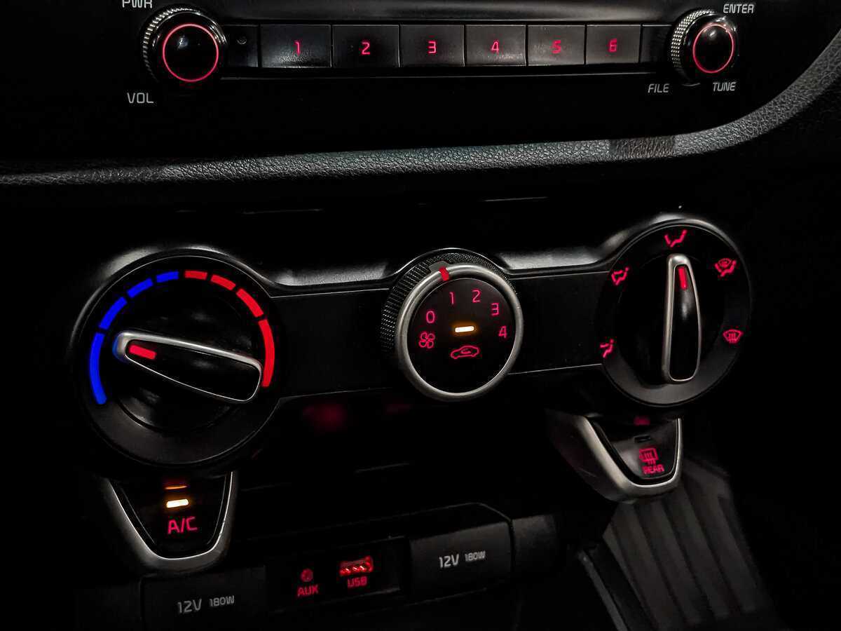 Купить Kia Rio с пробегом. Фото: #17