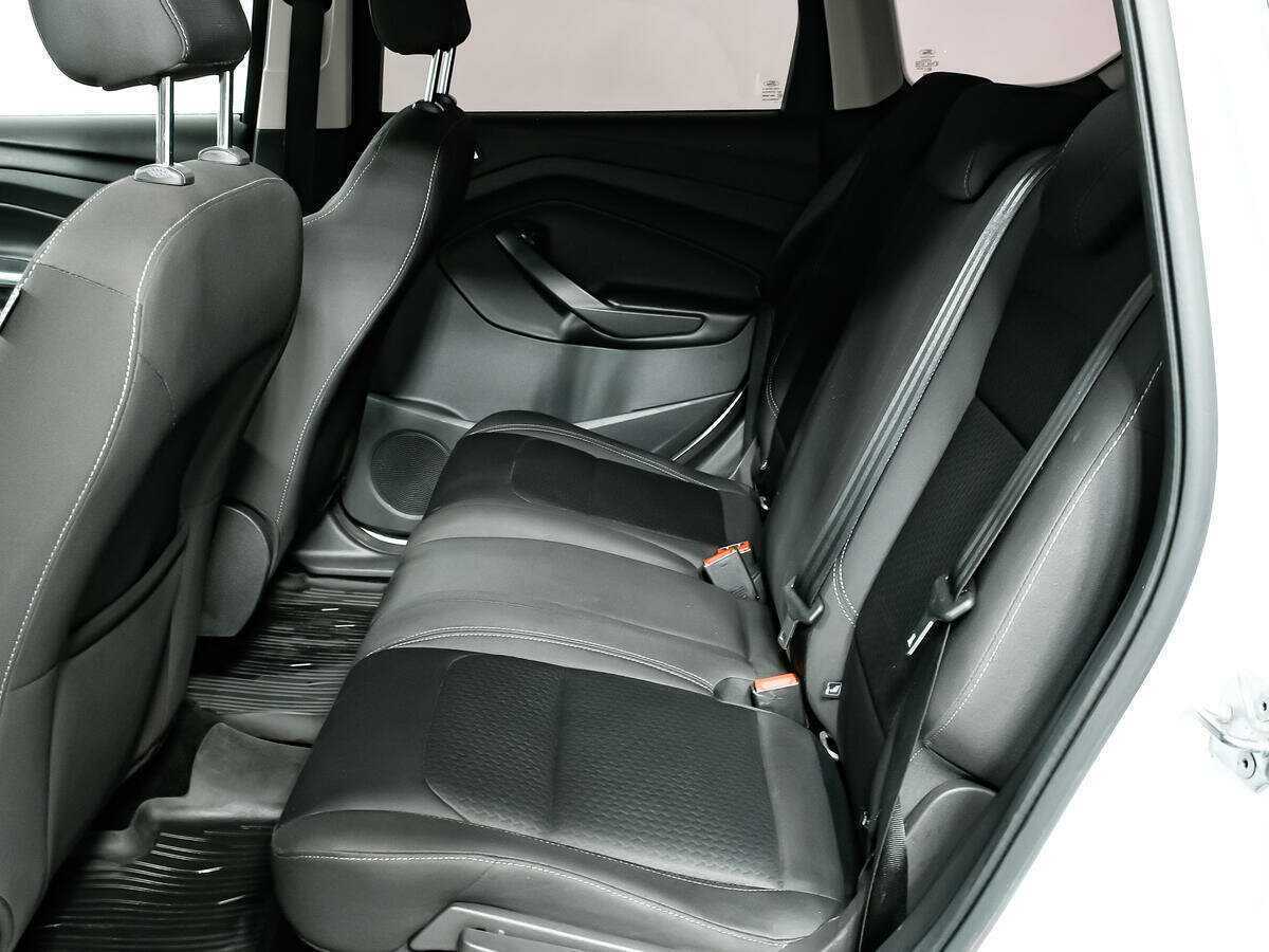 Купить Ford Kuga с пробегом. Фото: #11