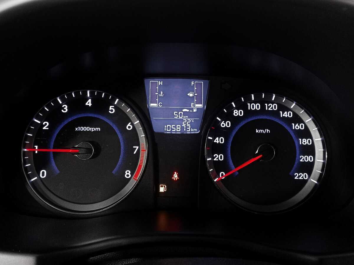 Купить Hyundai Solaris с пробегом. Фото: #8