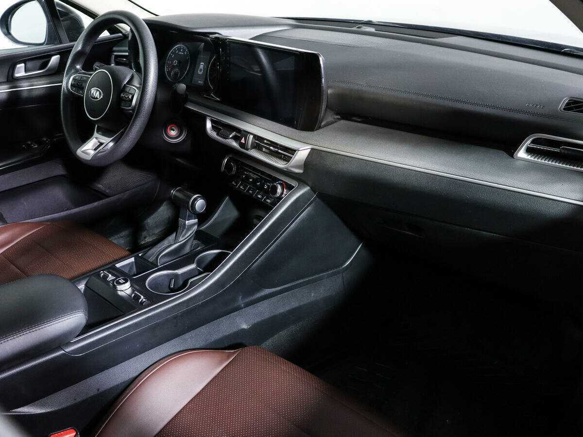 Купить Kia K5 с пробегом. Фото: #7