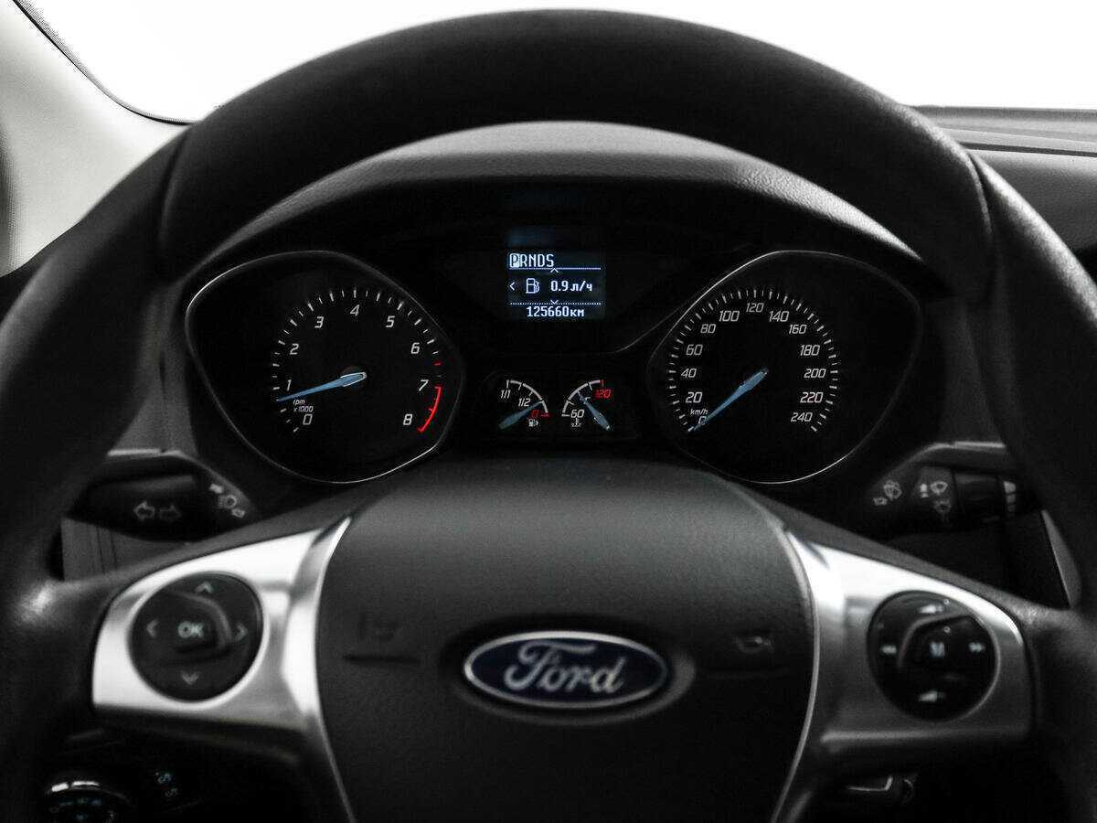 Купить Ford Focus с пробегом. Фото: #13