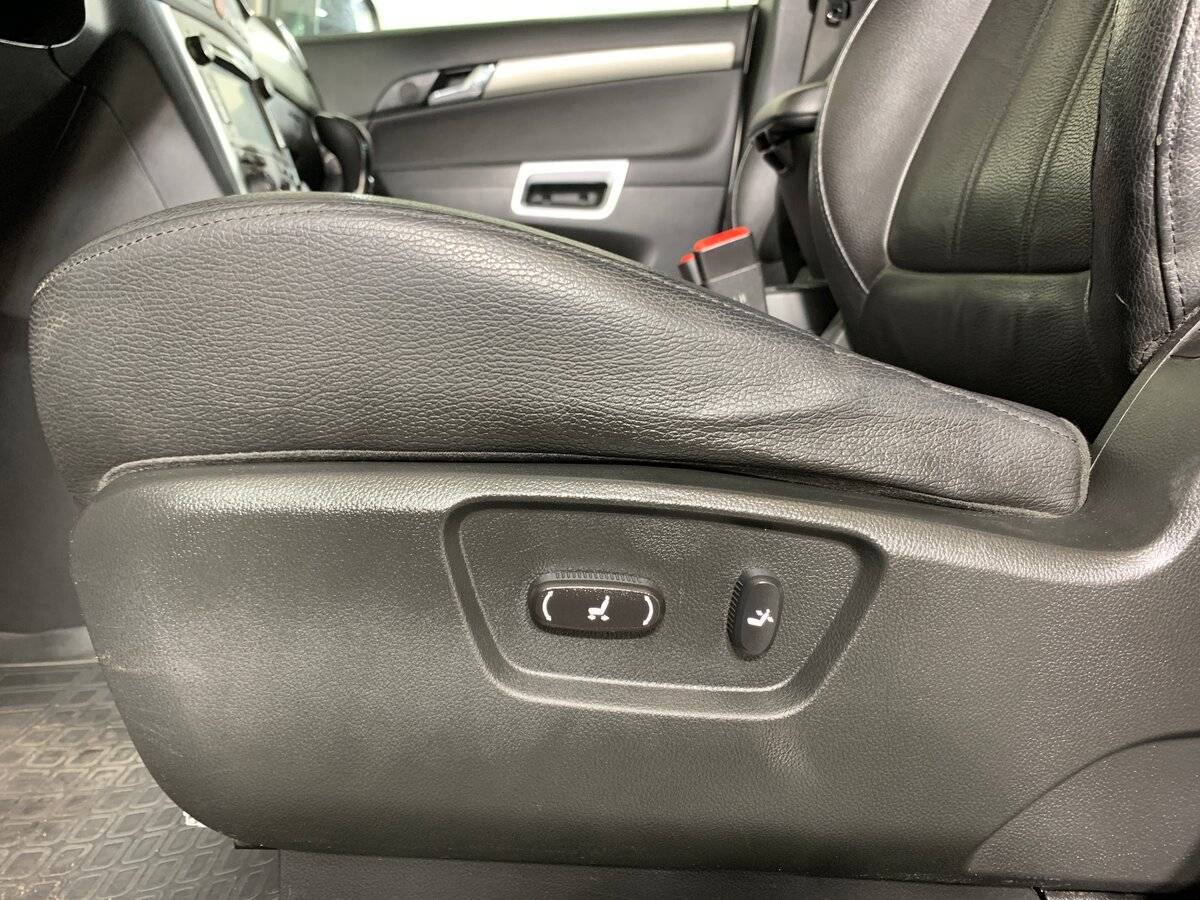 Купить Opel Antara с пробегом. Фото: #15