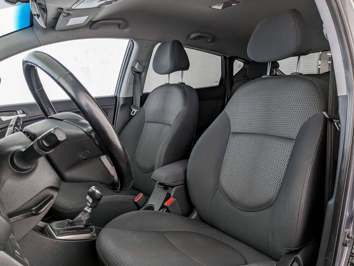 Купить Hyundai Solaris с пробегом. Фото: #15