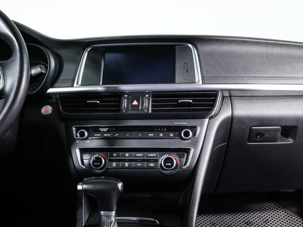 Купить Kia Optima с пробегом. Фото: #9