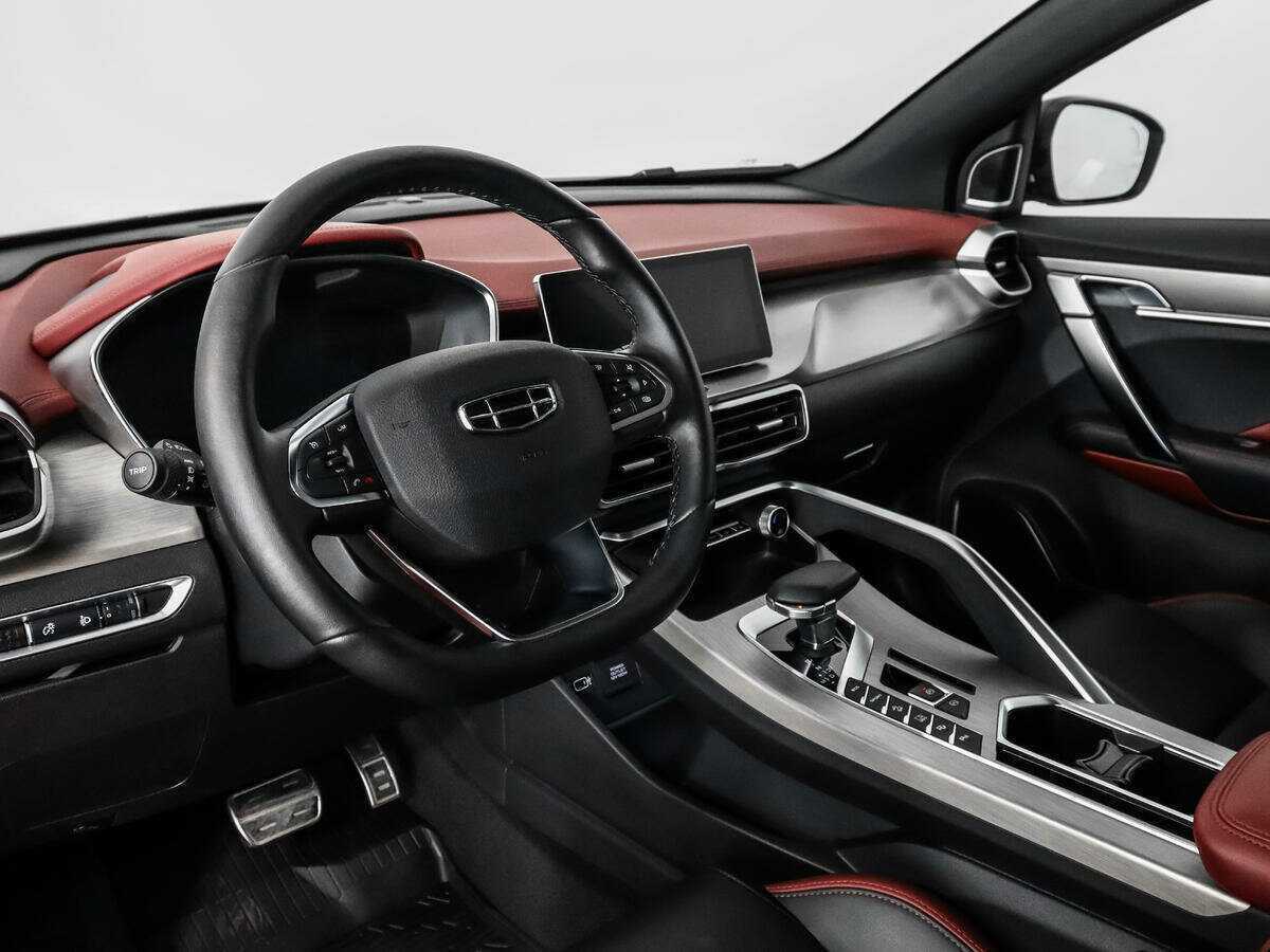 Купить Geely Coolray с пробегом. Фото: #8