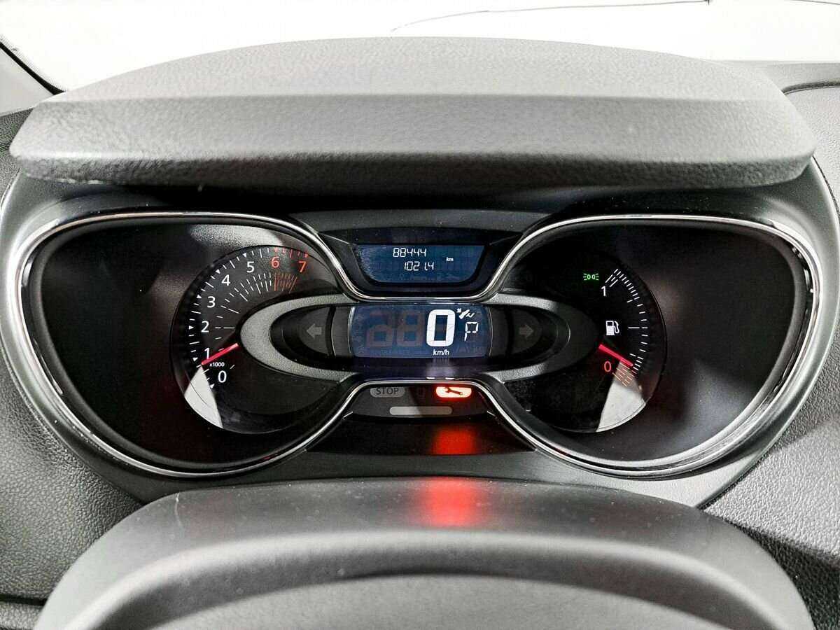 Купить Renault Kaptur с пробегом. Фото: #10