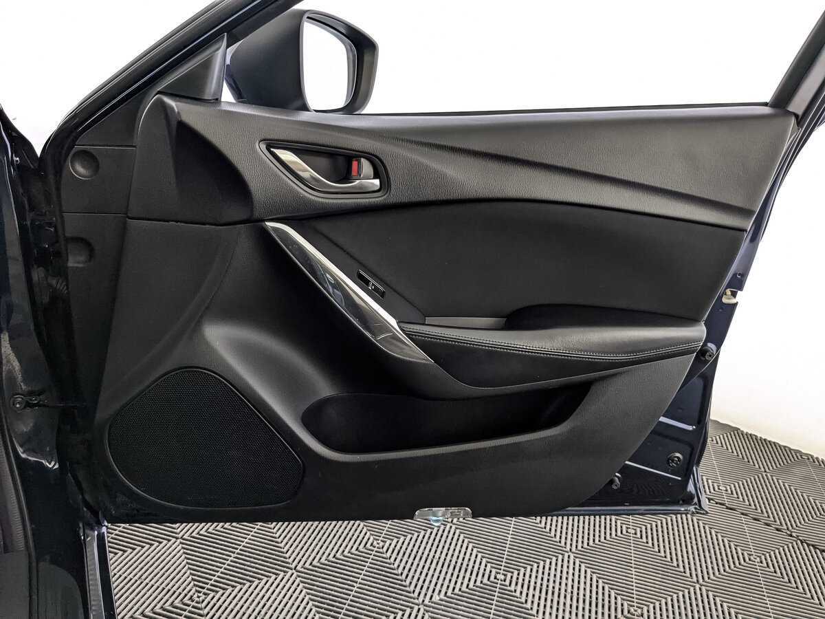 Купить Mazda 6 с пробегом. Фото: #24