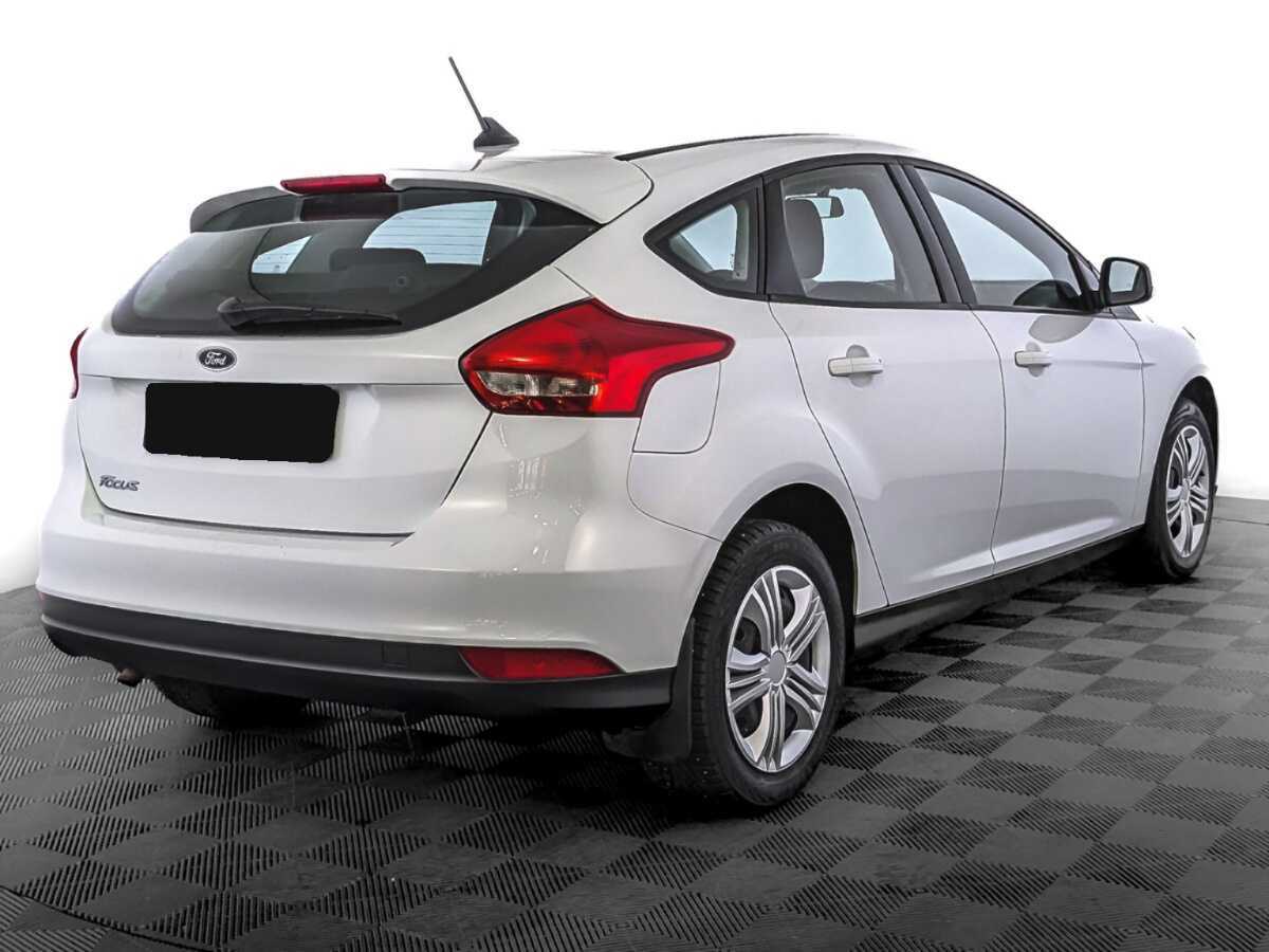 Купить Ford Focus с пробегом. Фото: #4
