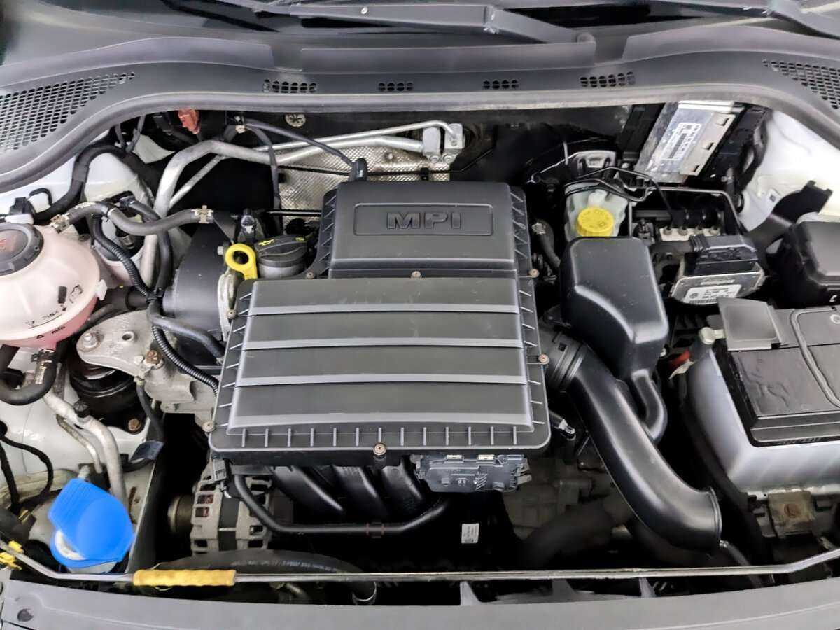 Купить Skoda Rapid с пробегом. Фото: #8