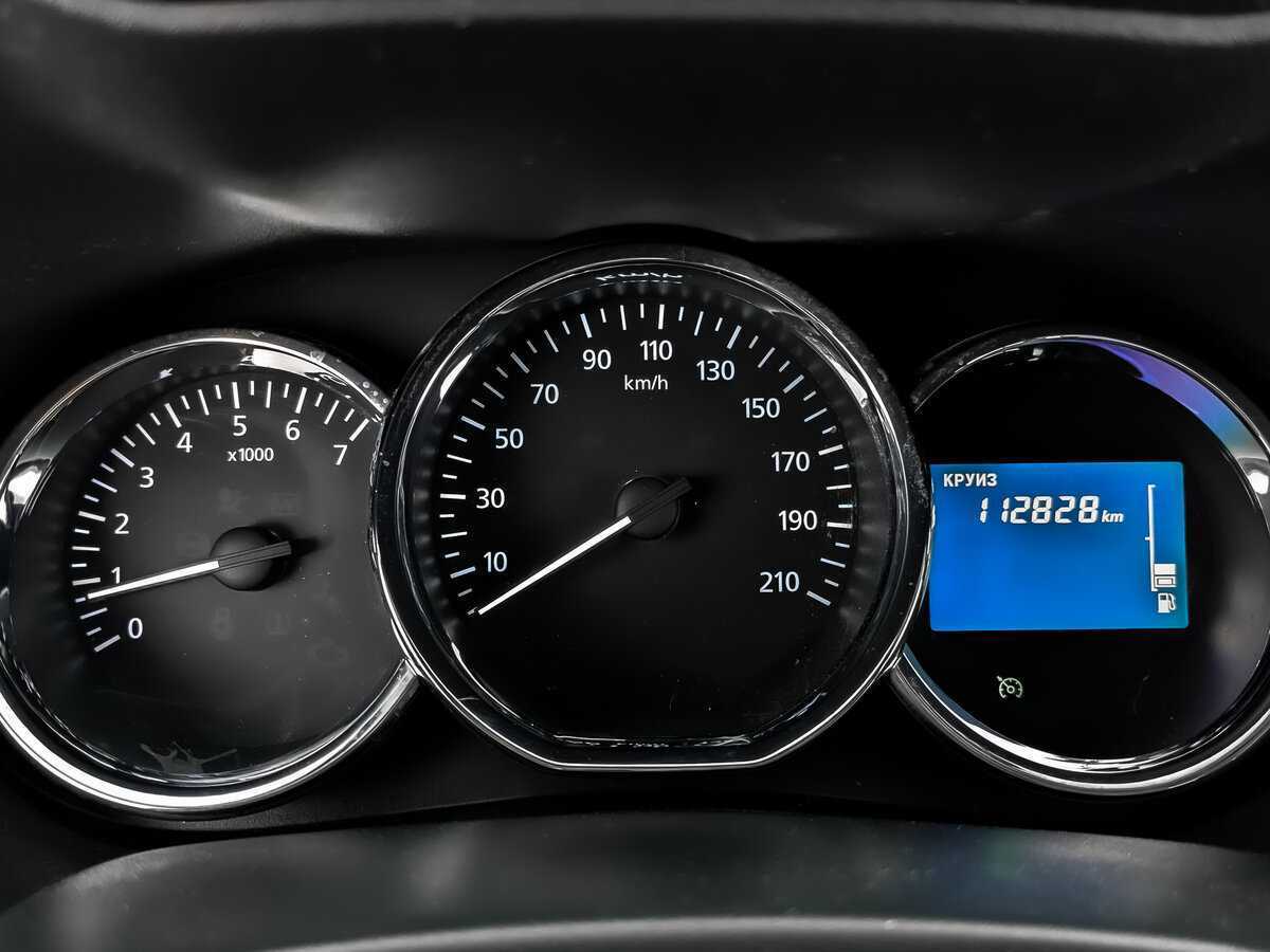 Купить Nissan Terrano с пробегом. Фото: #11