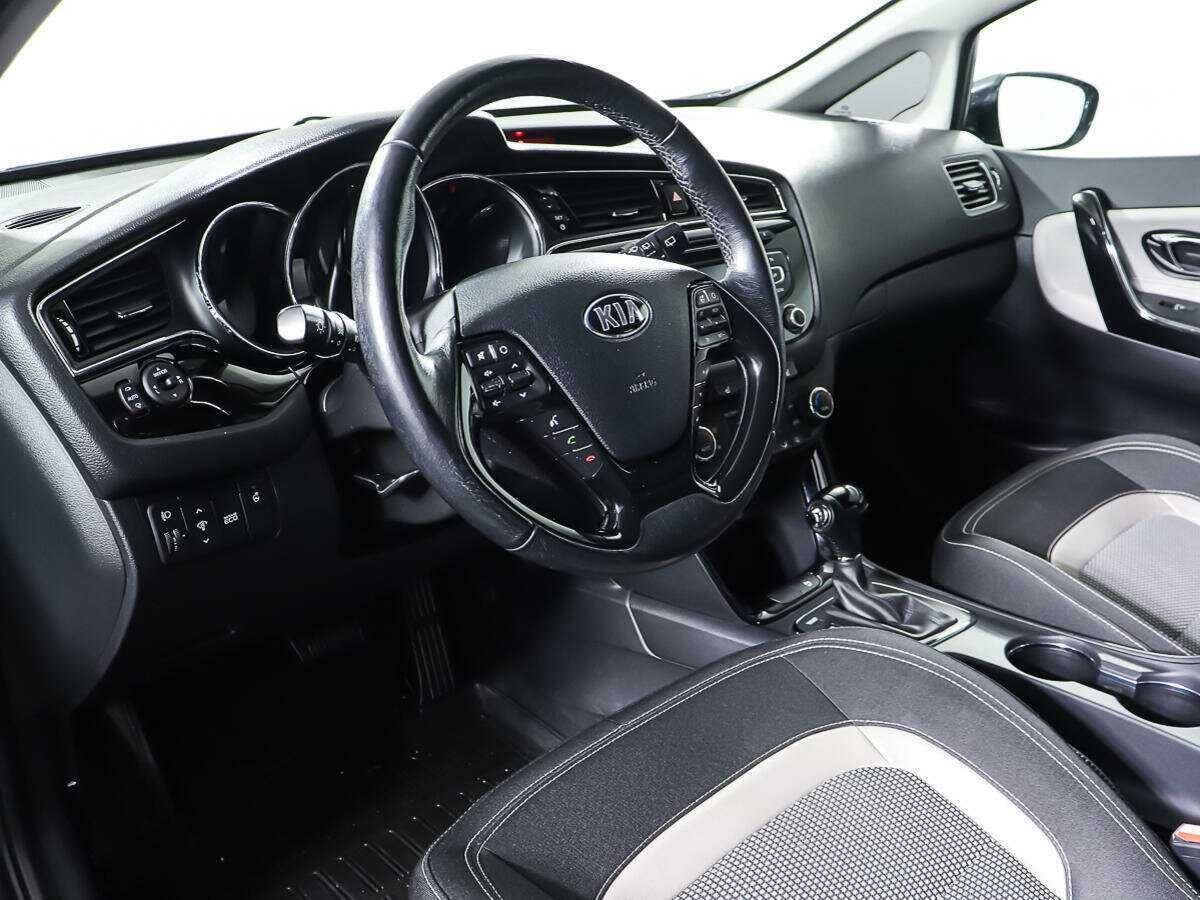 Купить Kia Ceed с пробегом. Фото: #12