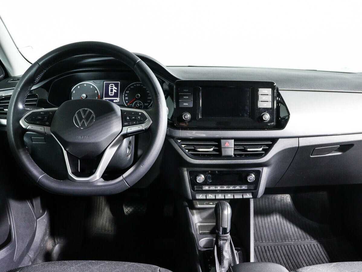 Купить Volkswagen Polo с пробегом. Фото: #9