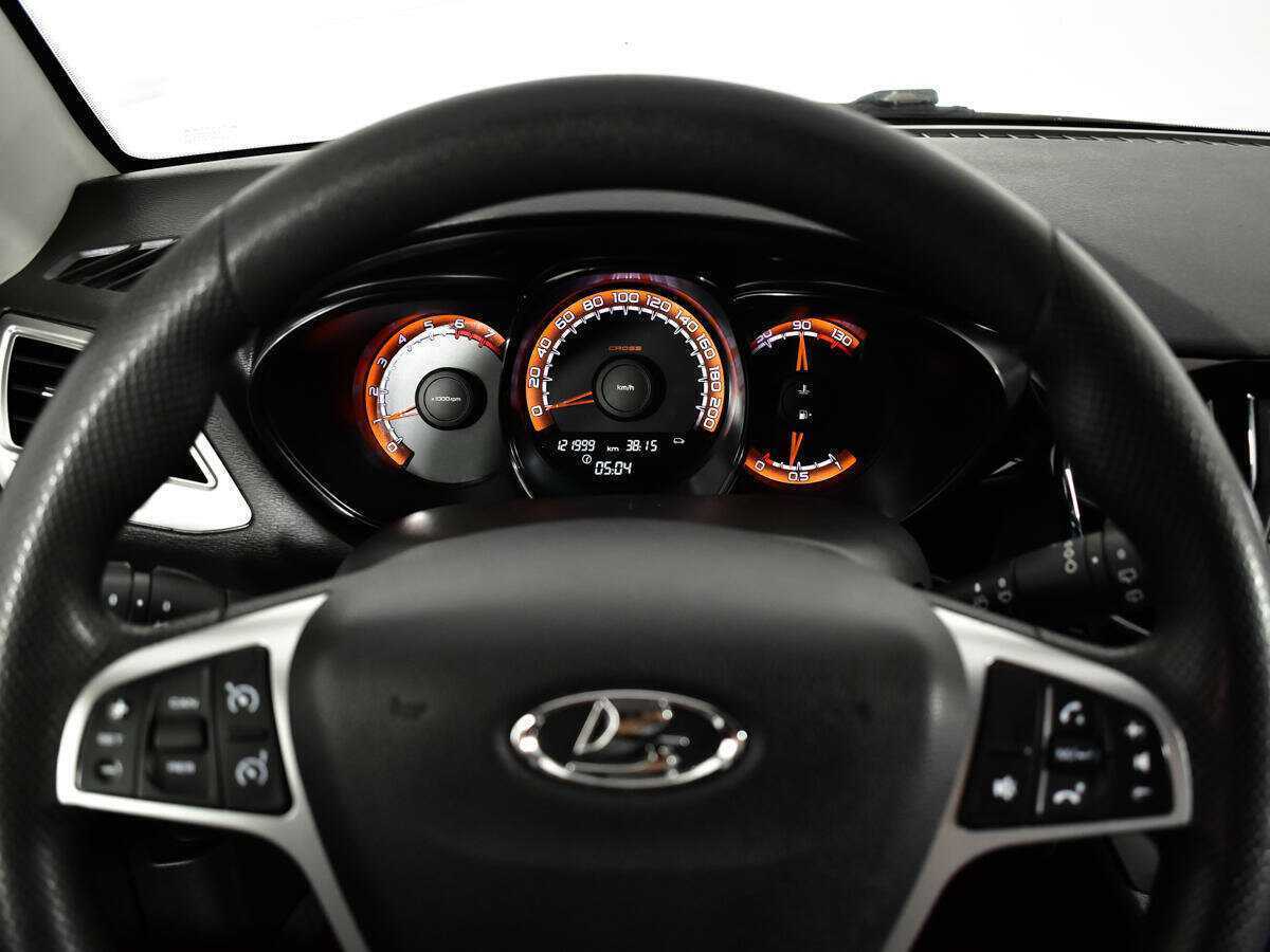 Купить Lada (ВАЗ) Vesta с пробегом. Фото: #7