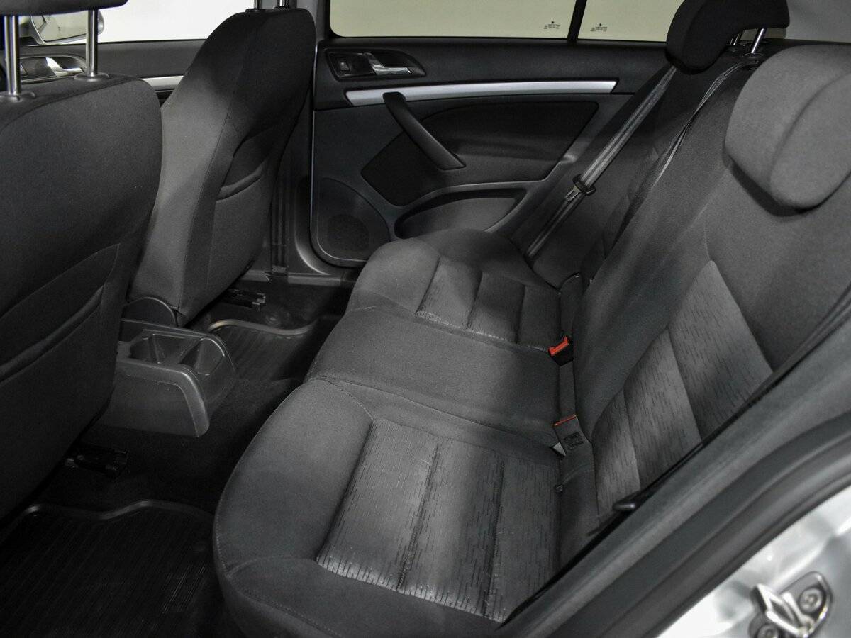 Купить Skoda Octavia с пробегом. Фото: #11