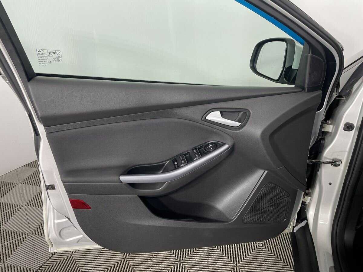 Купить Ford Focus с пробегом. Фото: #7