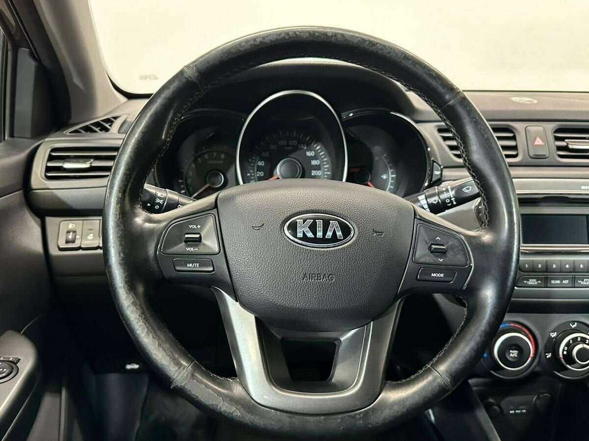 Купить Kia Rio с пробегом. Фото: #11
