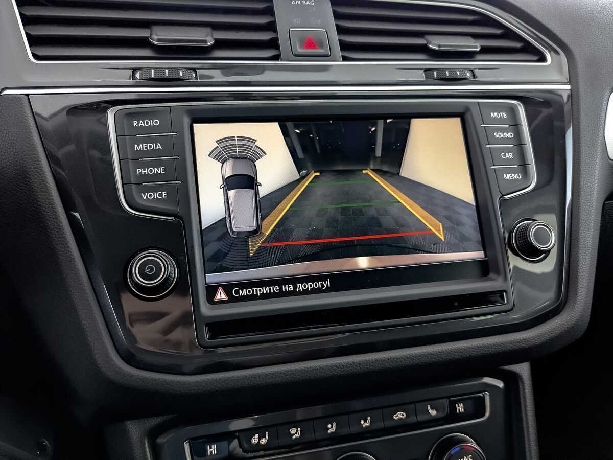 Купить Volkswagen Tiguan с пробегом. Фото: #22