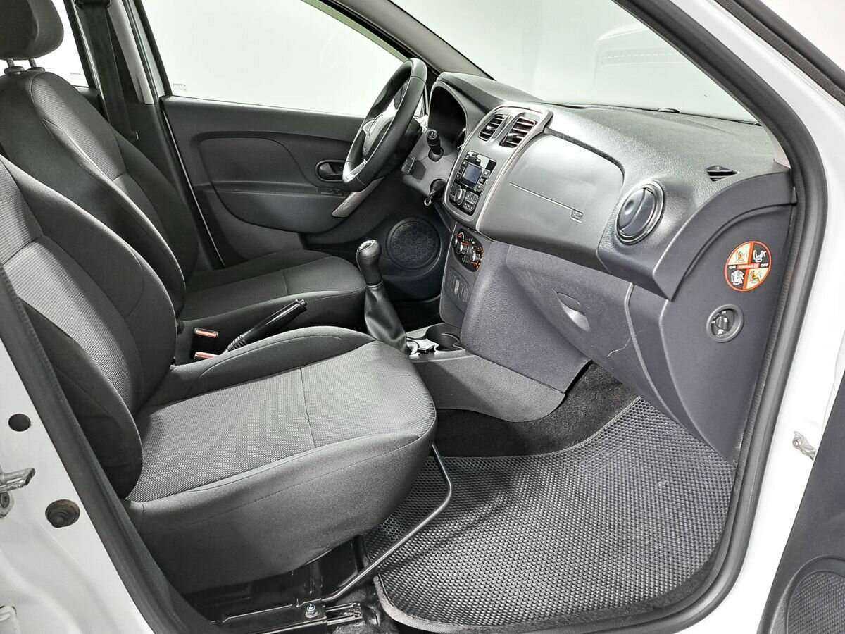 Купить Renault Logan с пробегом. Фото: #8