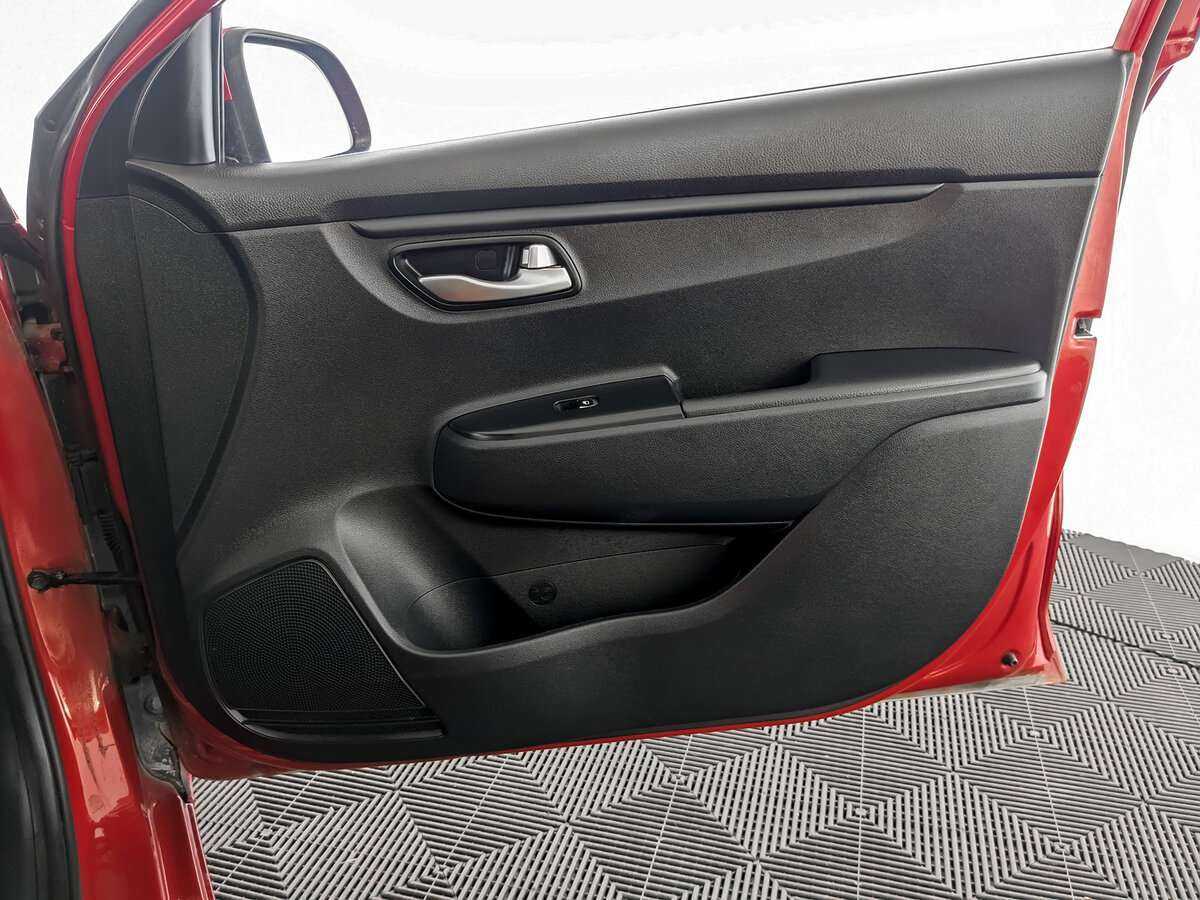 Купить Kia Rio с пробегом. Фото: #18