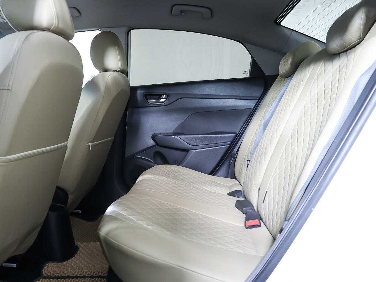 Купить Hyundai Solaris с пробегом. Фото: #9