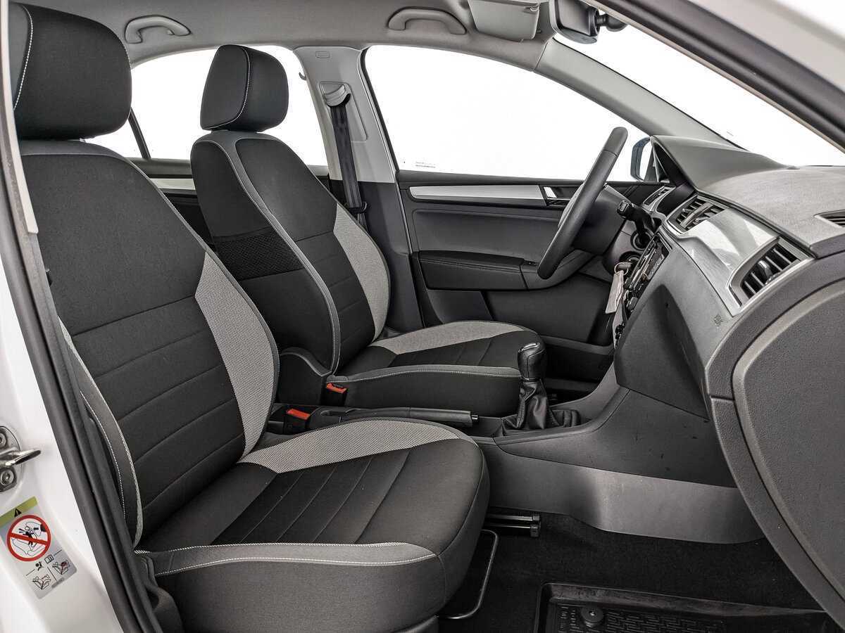 Купить Skoda Rapid с пробегом. Фото: #16