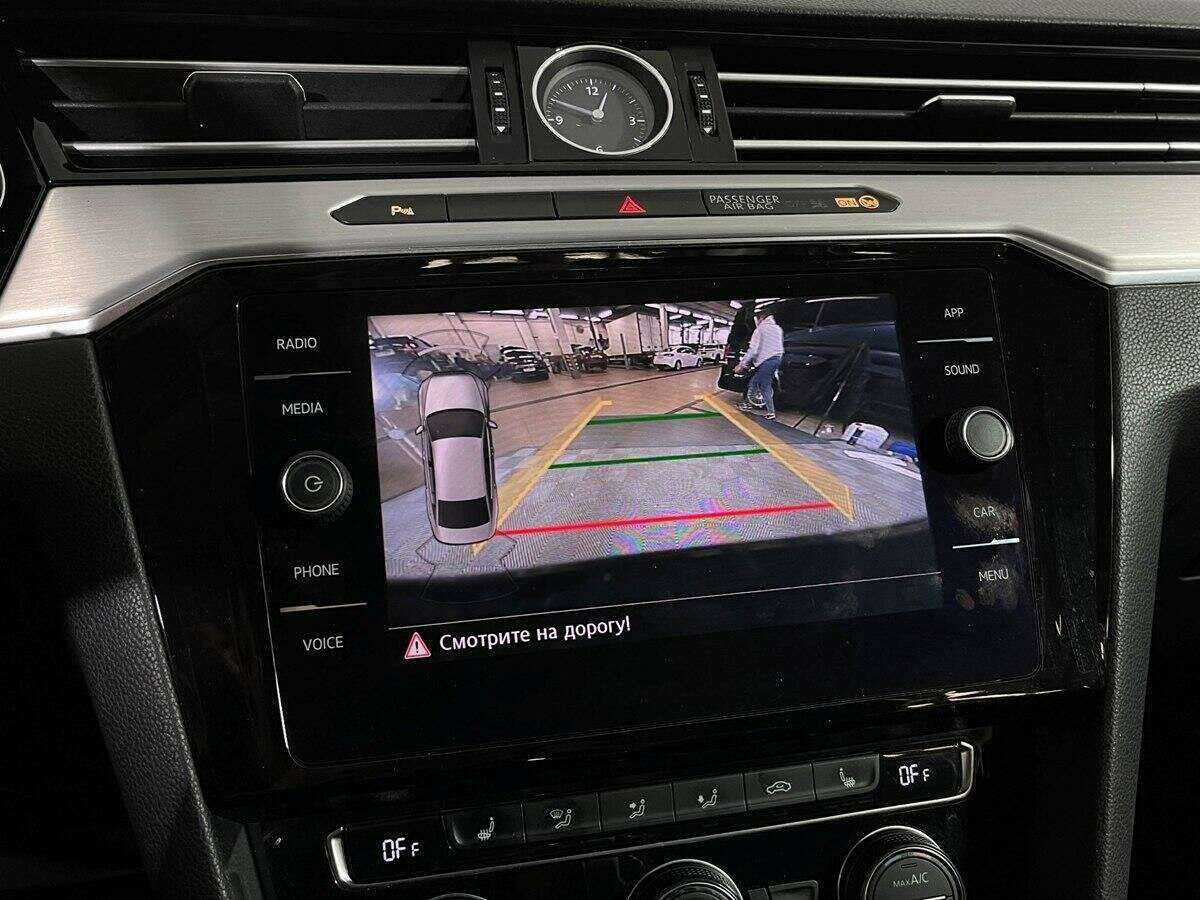 Купить Volkswagen Passat с пробегом. Фото: #12