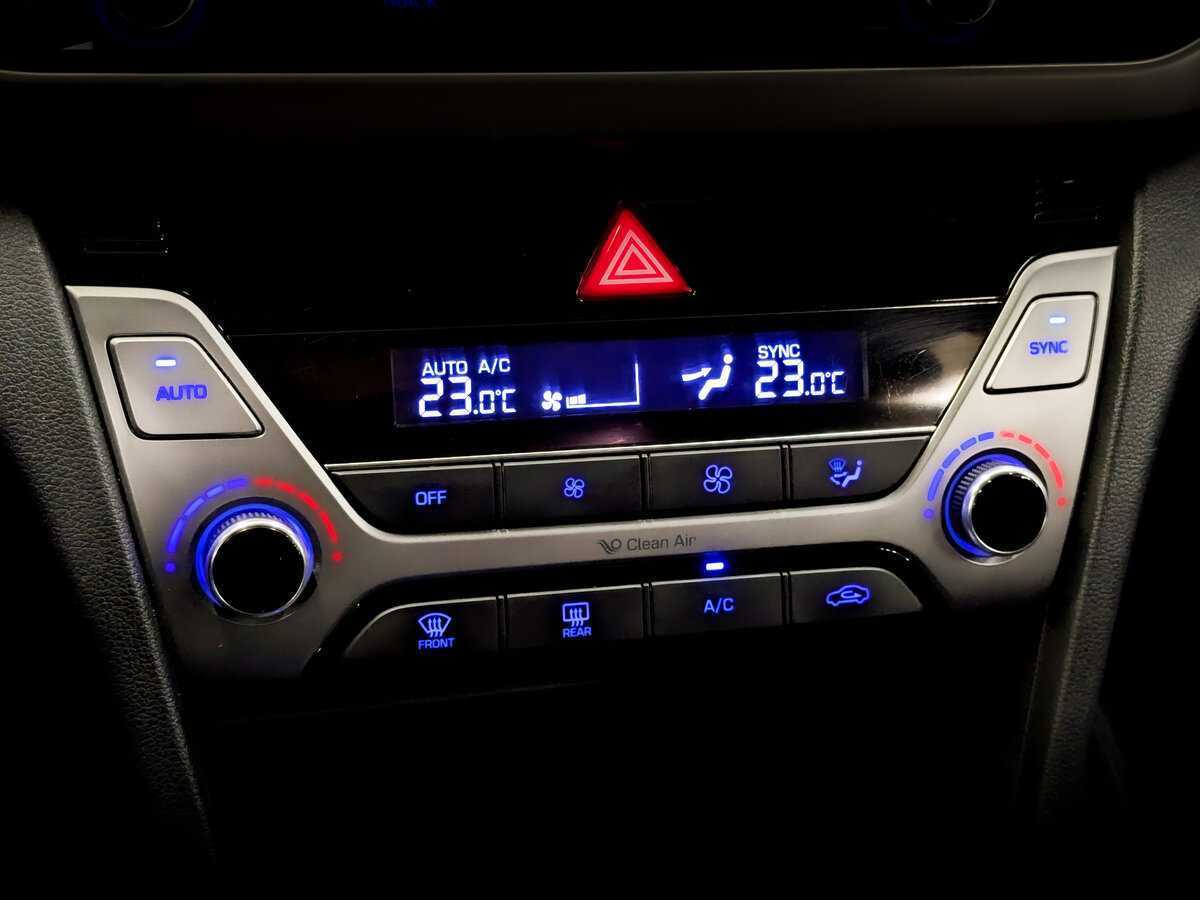 Купить Hyundai Elantra с пробегом. Фото: #22