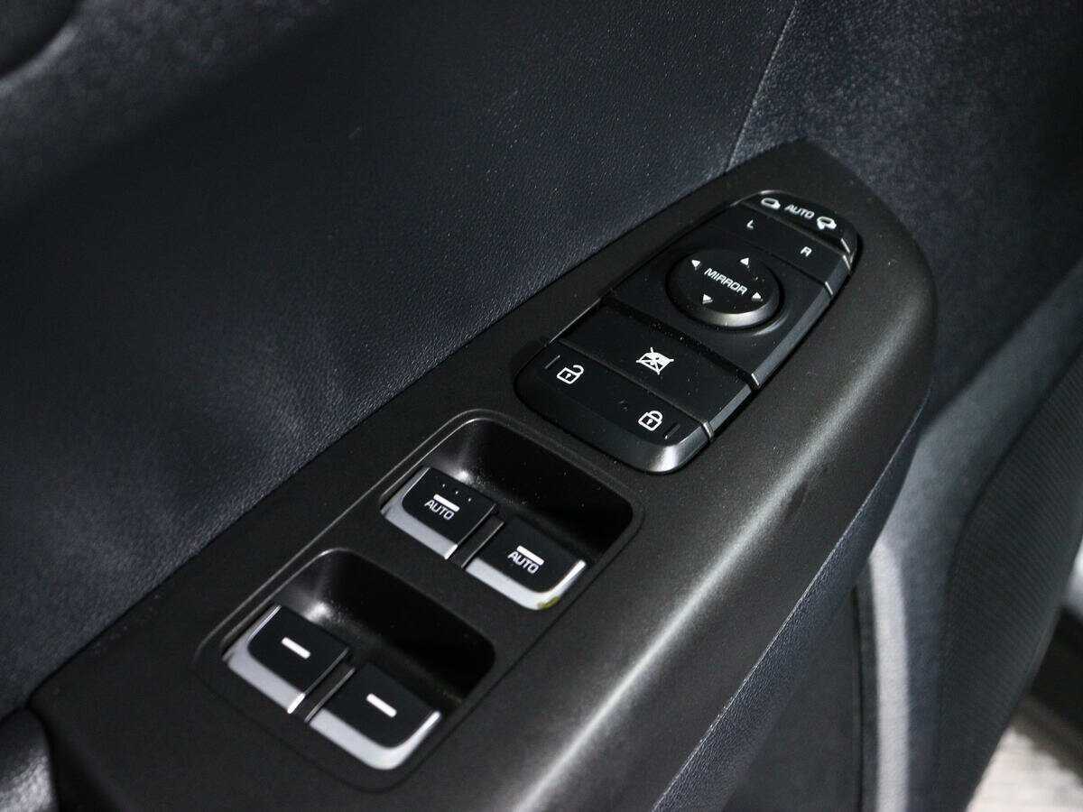 Купить Kia Sportage с пробегом. Фото: #16