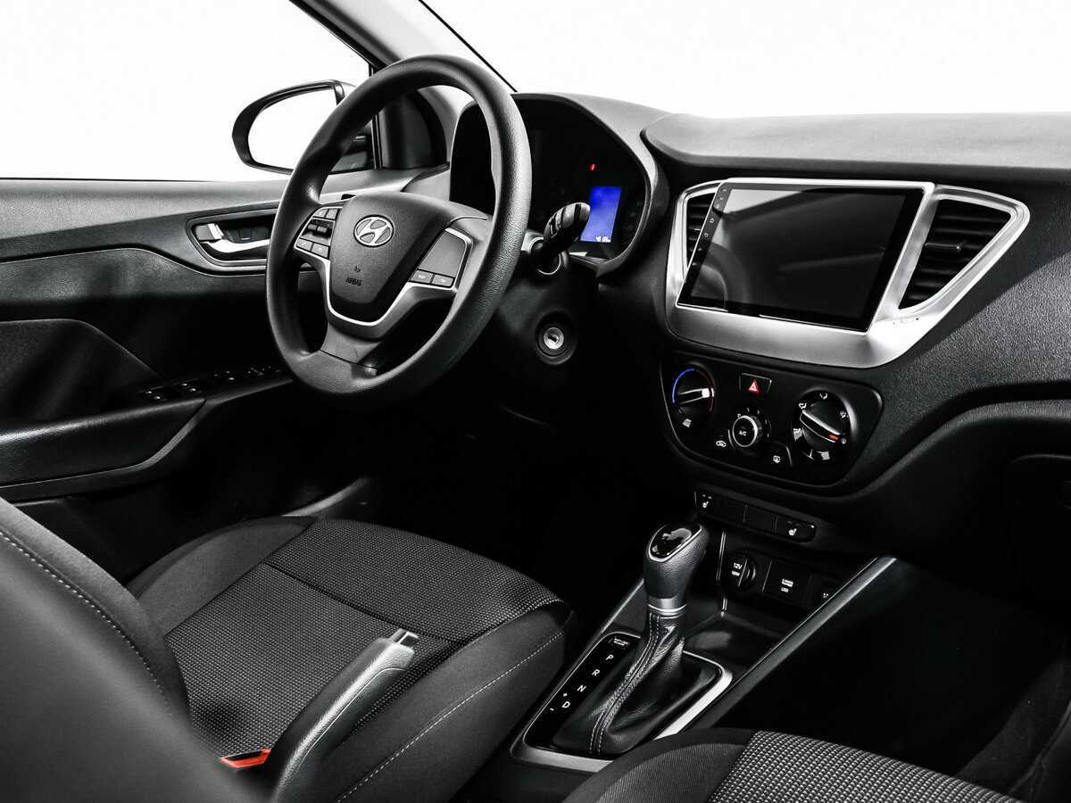 Купить Hyundai Solaris с пробегом. Фото: #8