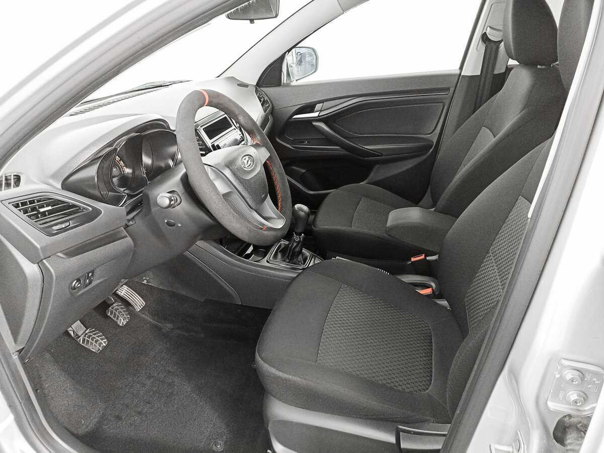 Купить Lada (ВАЗ) Vesta с пробегом. Фото: #13