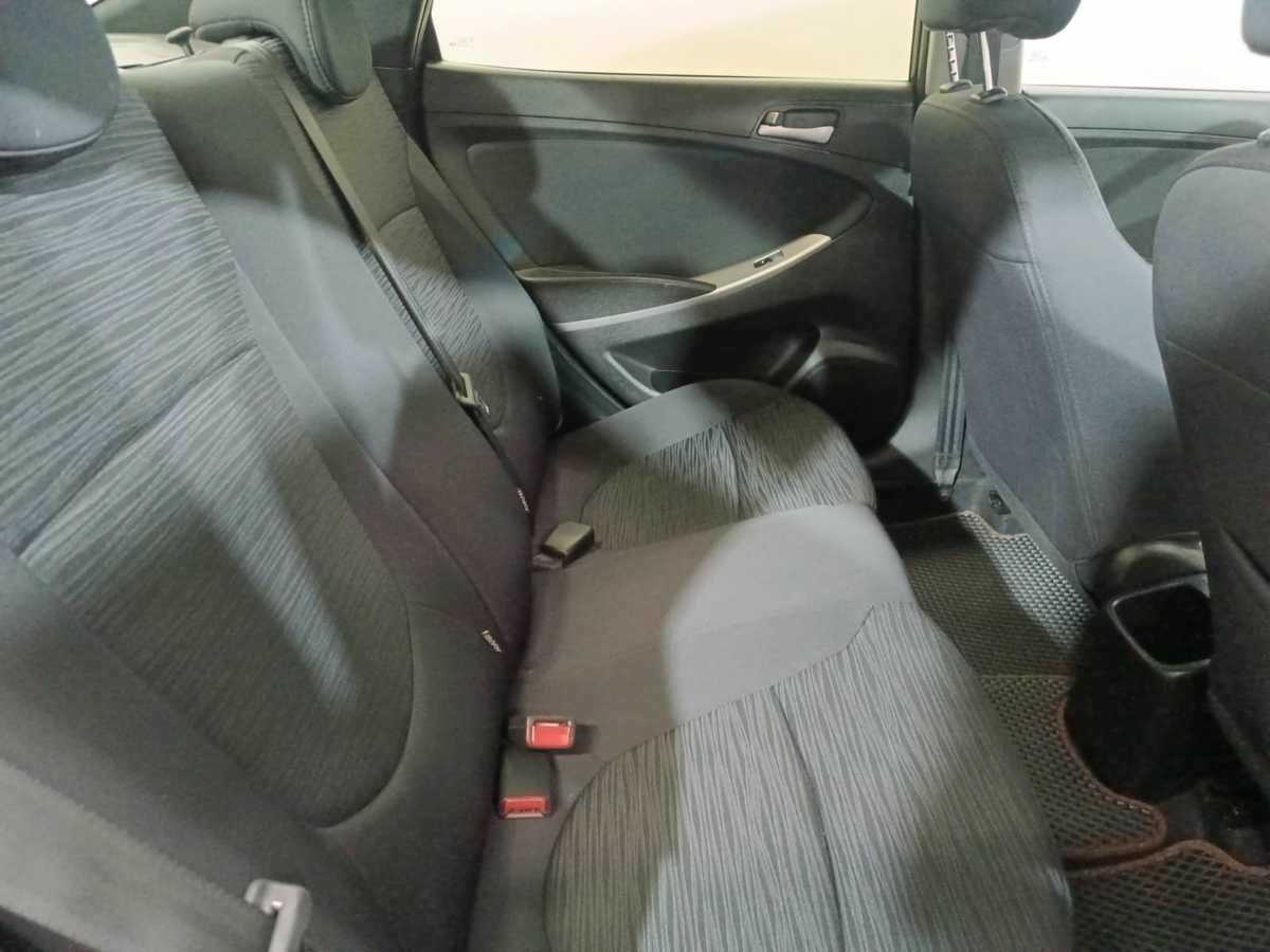 Купить Hyundai Solaris с пробегом. Фото: #10